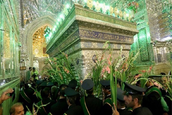 イラン全国で、イスラムの預言者ムハンマド（SAW）とイマーム サーディク（AS）の生誕日の祝祭