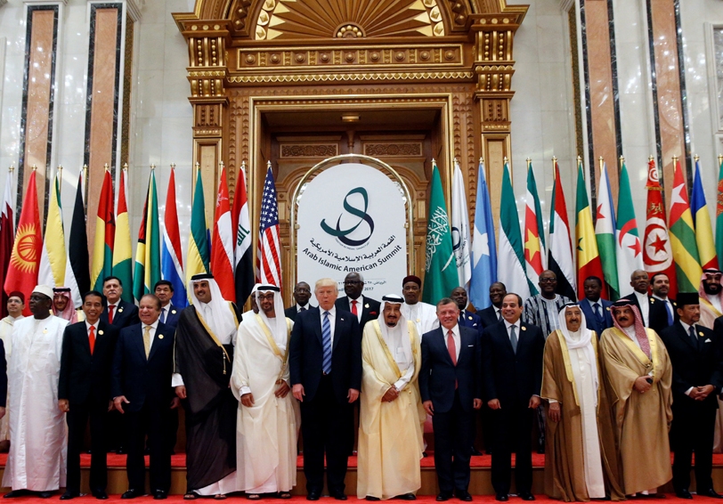 المطلوب منكم فقط سحب أموال شعوبكم من خزائن أمريكا