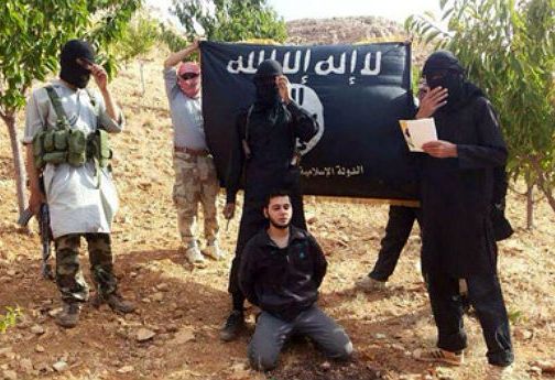 مصوّر "داعش" يكشف معلومات جديدة وصادمة عن ذبح الشهيدين علي السيد وعباس مدلج!