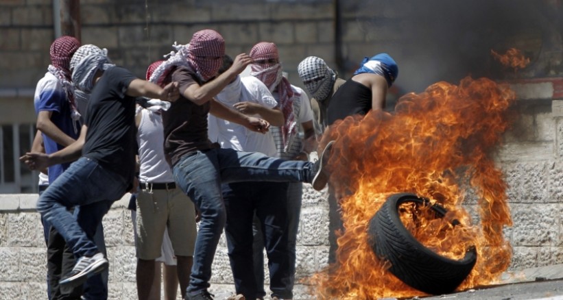 إصابة عشرات الفلسطينيين في مواجهات مع قوات الاحتلال الاسرائيلي