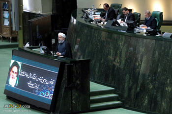 Hadir di Parlemen Iran, Presiden Rohani Sampaikan RAPBN Tahun Depan