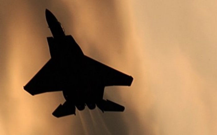 Israeli jets strike Hamas military posts in Gaza Strip