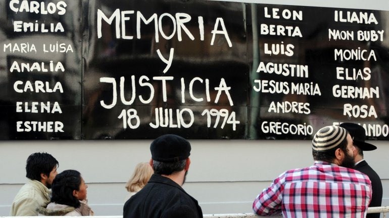 Juzgarán en Ausencia a los ex Funcionarios Iraníes Acusados del Ataque a la AMIA