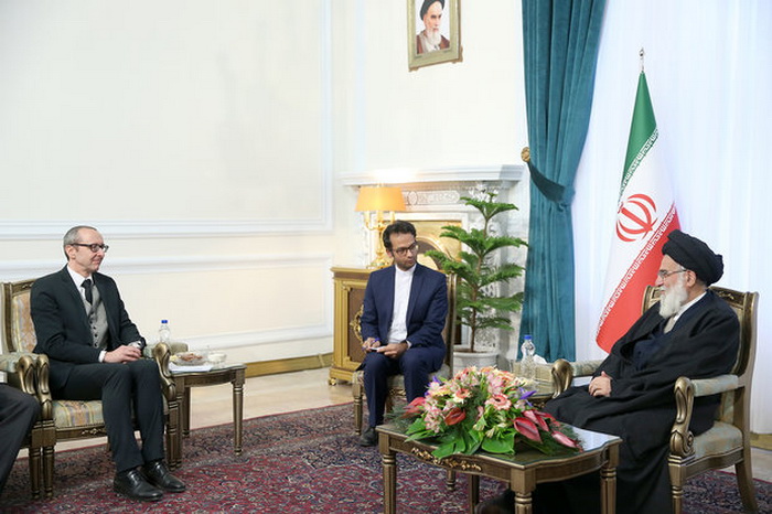 Ayt. Hashemi Shahroudi: World should not follow US in leaving JCPOA