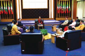 NCA သေဘာတူညီခ်က္ရရွိေရး ေဒၚေအာင္ဆန္းစုၾကည္၊ တပ္ခ်ဳပ္တို႔ႏွင့္ ေတြ႕ဆံုရန္ ႀကိဳးပမ္းေနဟု UNFC ထုတ္ျပန္ ေတြ႕ဆံုျဖစ္ပါက NCA လက္မွတ္ေ
