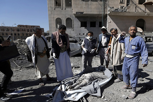 サウジアラビアの戦闘機がイエメンの警察署を攻撃、１８０人が死傷