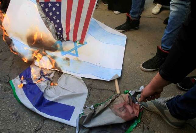 الغضب الفلسطيني مستمر وتوقُّع تصاعد المواجهات اليوم