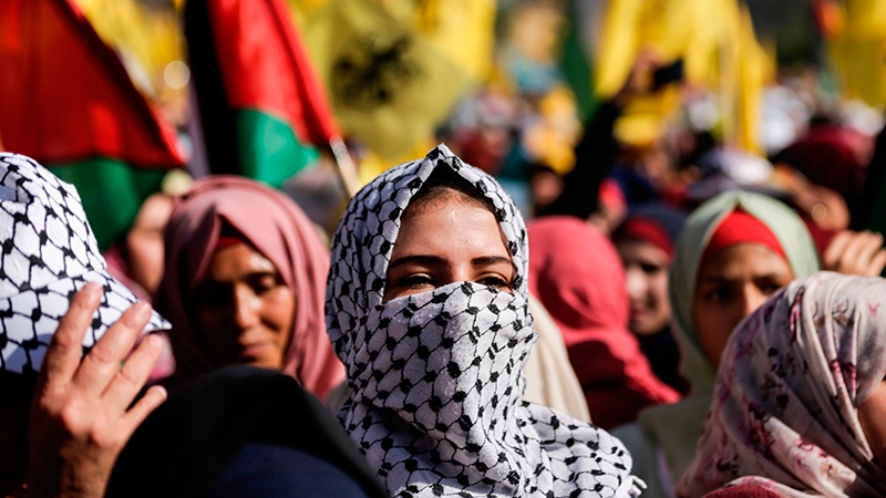 حماس سرزمین فلسطین میں استقامت اور مزاحمت کے فطری تسلسل کا نام ہے/حماس کے تیسویں یوم تاسیس میں ہزاروں فلسطینیوں کی شرکت