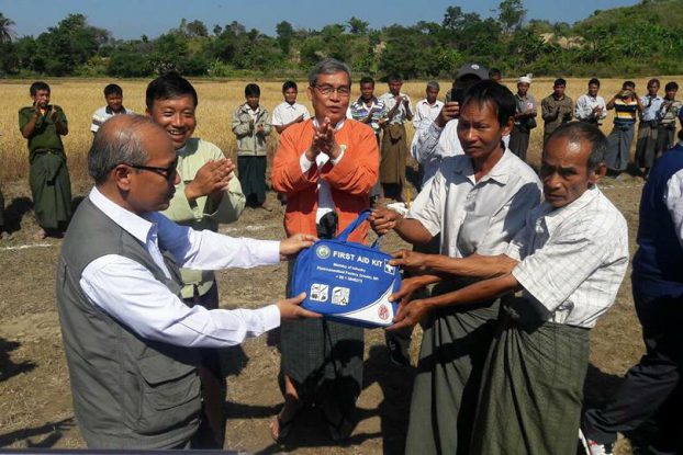 ​ေမာင္​​ေတာ​ေဒသ ျပန္​လည္​ထူ​ေထာင္ေရး ၀န္ႀကီးခ်ဳပ္မ်ားရခုိင္ျပည္နယ္သြားေရာက္
