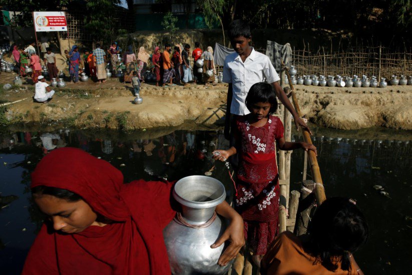 Human Rights Watch denuncia destruição de mais aldeias rohingya
