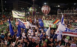 Tel Aviv: Ikatlong anti-Netanyahu demonstrasyon 