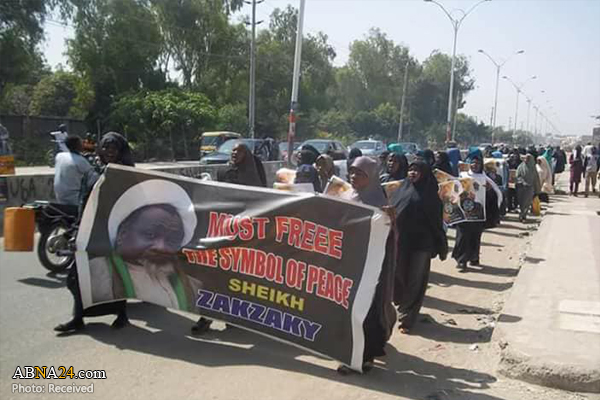 Aksi Ratusan Muslim Nigeria Tuntut Pembebasan Syaikh Zakzaky