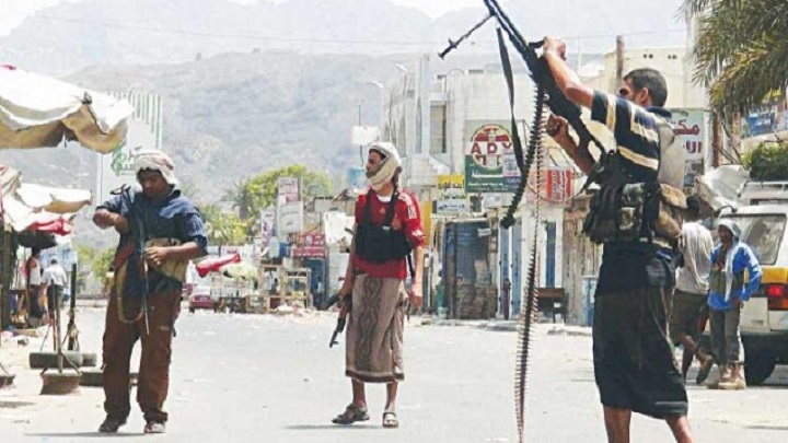 اندلاع اشتباكات عنيفة بين فصائل مرتزقة العدوان السعودي في تعز 