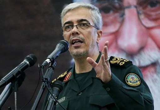 اللواء باقري: لاينبغي ان نغفل لحظة واحدة عن تهديدات الاعداء