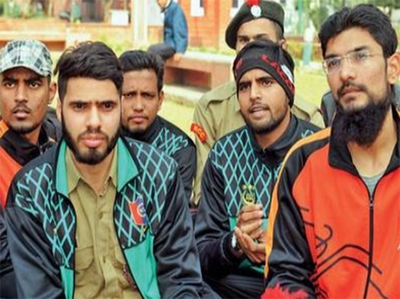 भेदभाव का एक और उदाहरण, दाढ़ी रखने के जुर्म में एनसीसी कैम्प से निकाले गए 10 मुस्लिम छात्र।