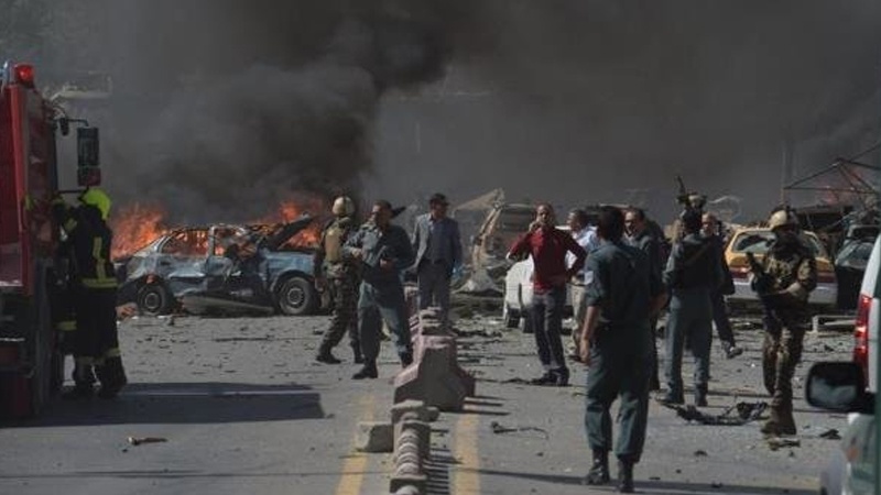 アフガニスタン首都で、連続爆弾テロが発生、数十名が死亡