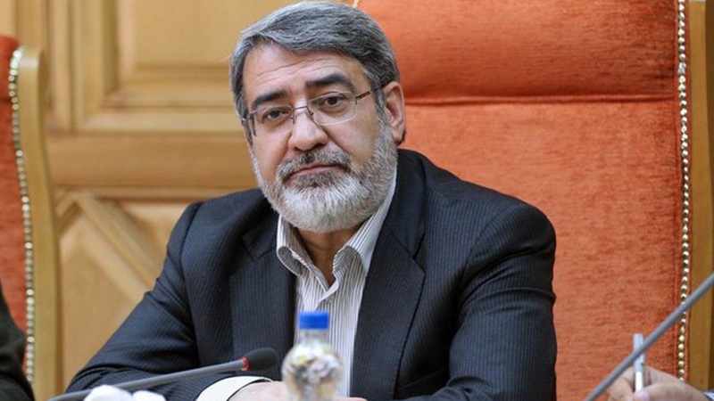 Sendo vigilantes, os iranianos frustram complôs