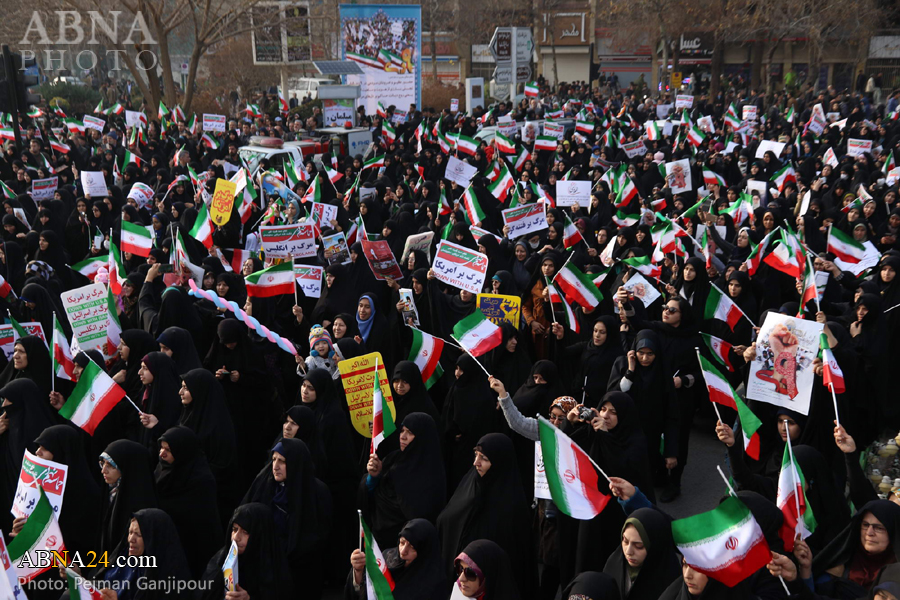 Lautan Manusia di Kasyan Nyatakan Dukungan pada Sistem Republik Islam Iran