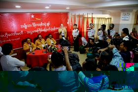 ၿငိမ္းခ်မ္းေရးျဖစ္စဥ္ ဆုတ္ယုတ္ျခင္းမရွိဟု ဦးဝင္းထိန္ေျပာၾကား လာမည့္ ၂၁ ရာစုပင္လံုအစည္းအေဝးတြင္ NCA လက္မွတ္ထိုးမည့္ အဖြဲ႕မ်ား ရွ