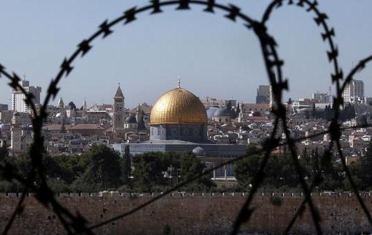 العدو الاسرائيلي يحكم قبضته على القدس الشرقية المحتلة