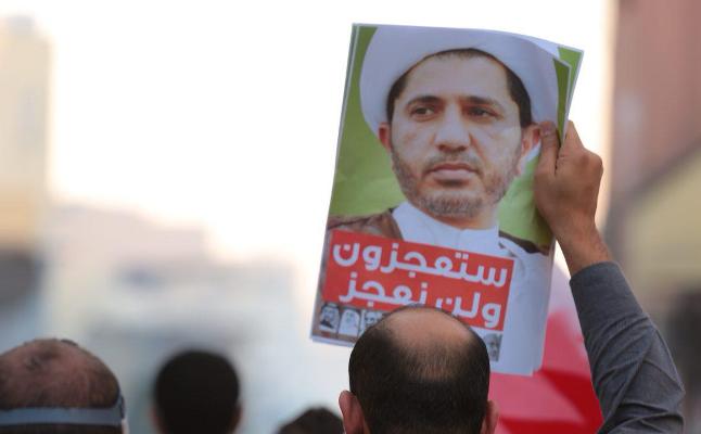 السلطات تأجل محاكمة زعيم المعارضة البحرينية بقضة "التخابر مع قطر" حتى 25 يناير الجاري