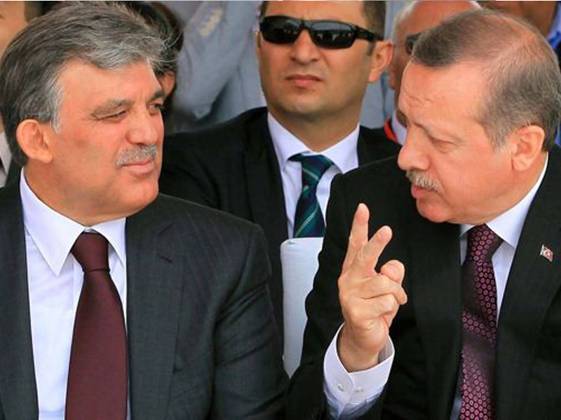 التوتر بين اردوغان وغول يتحول الى خلاف مفتوح