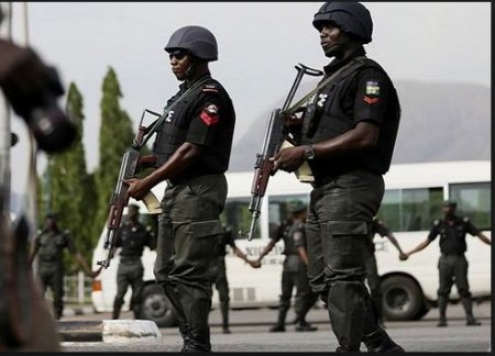 “Fuerzas Policiales Nigerianas Abren Fuego Contra una Manifestación Shiíta, Martirizando a Dos Personas”