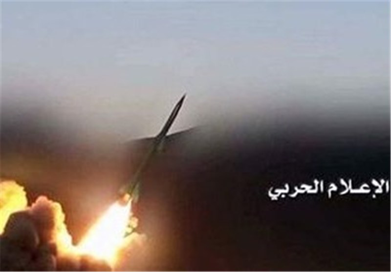 الجيش اليمني يقصف معسكر القوات الخاصة السعودي بصاروخ باليستي في نجران