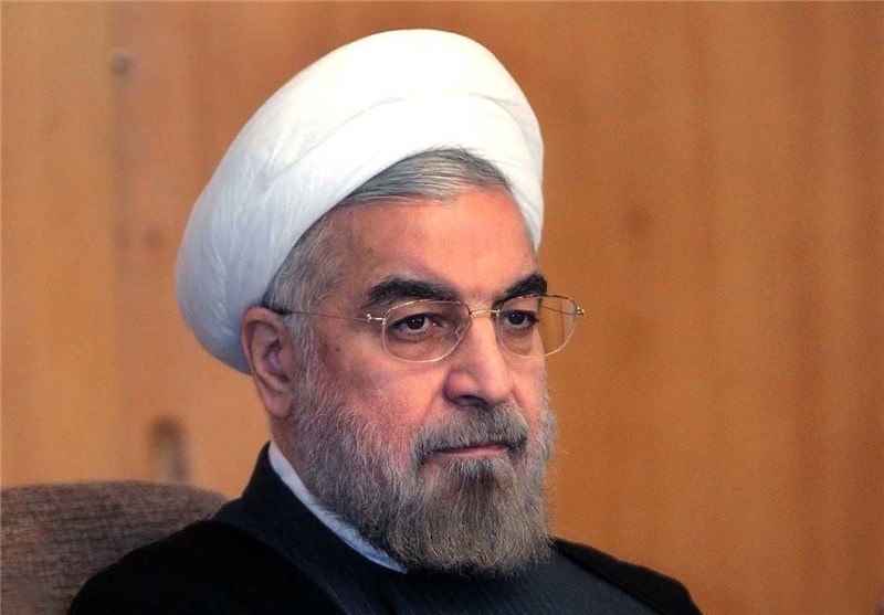 الرئيس الايراني يعزّي بوفاة اعضاء طاقم ناقلة النفط "ساتشي"