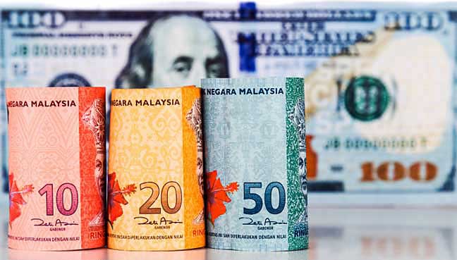 Ringgit Dijangka Mengukuh Berbanding Dolar AS Pada Suku Pertama 2017