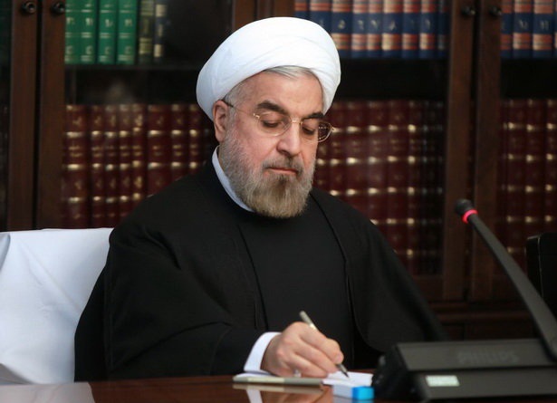 Pres. Rouhani sends condolences over Iranian oil tanker crew's passing