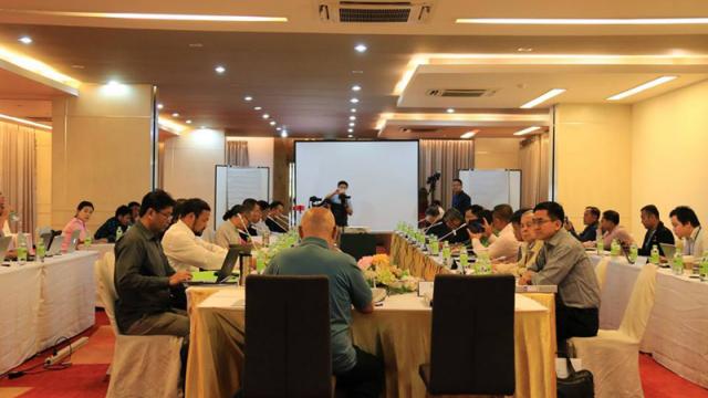 (၂၁) ရာစု ပင္လံု တတိယအစည္းေဝး က်င္းပမယ့္ ရက္ကို ေနာက္ဆုတ္ရန္ တိုင္းရင္းသားမ်ား လိုလား