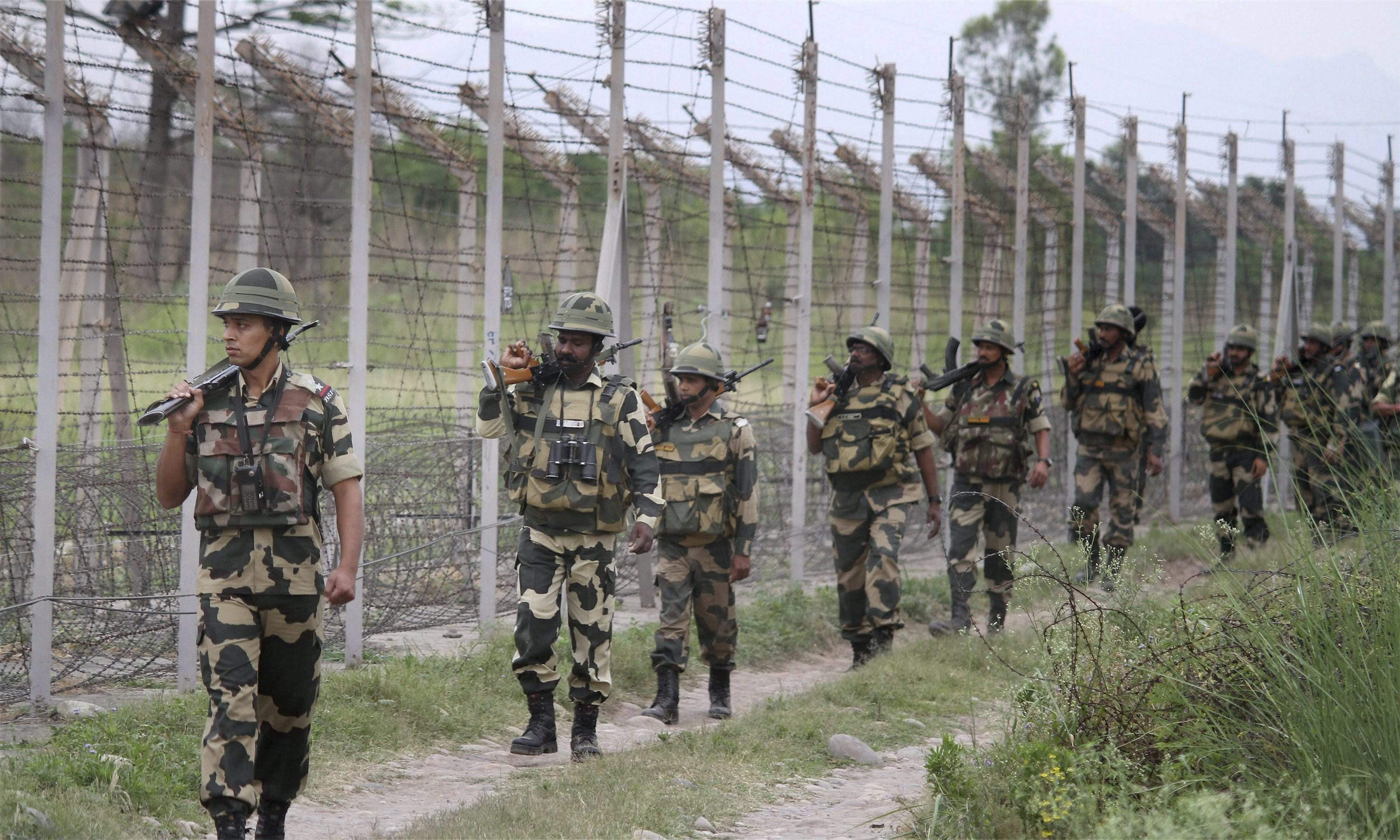 Pakistani army: Indian fire kills 4 soldiers in Kashmir