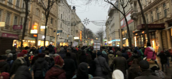 „Kein Fußbreit dem Faschismus!“