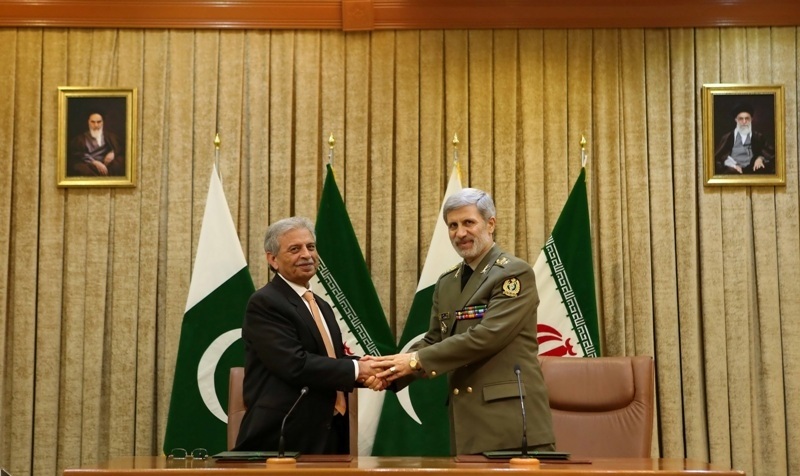 ایران اور پاکستان کا دفاعی، سائنسی اور ٹیکنالوجی کے شعبوں میں تعاون کو فروغ دینے پر اتفاق