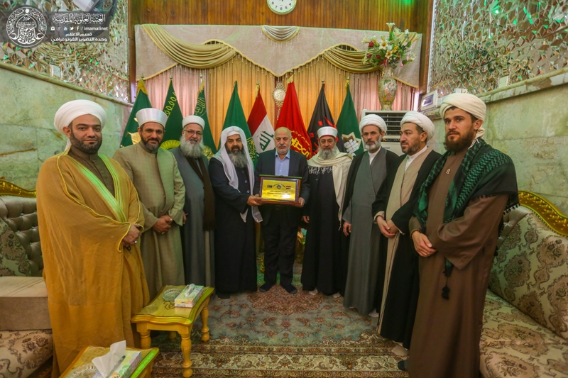 Iraqi Turkmen scholars visit Imam Ali holy shrine