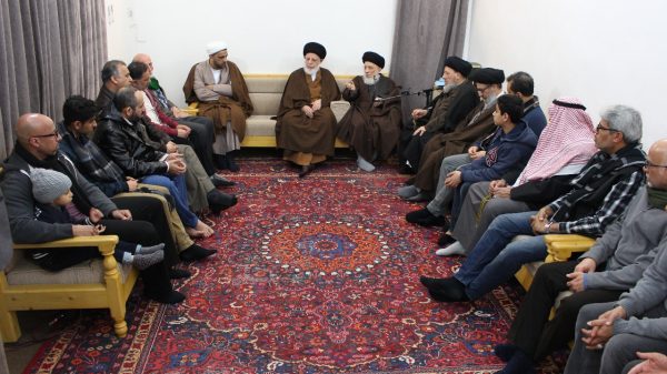 المرجع الحكيم: ينبغي أن تكون الزيارات عِبْرَة مُذَكّرة بأخلاق أهل البيت (ع) والتوجه لله 