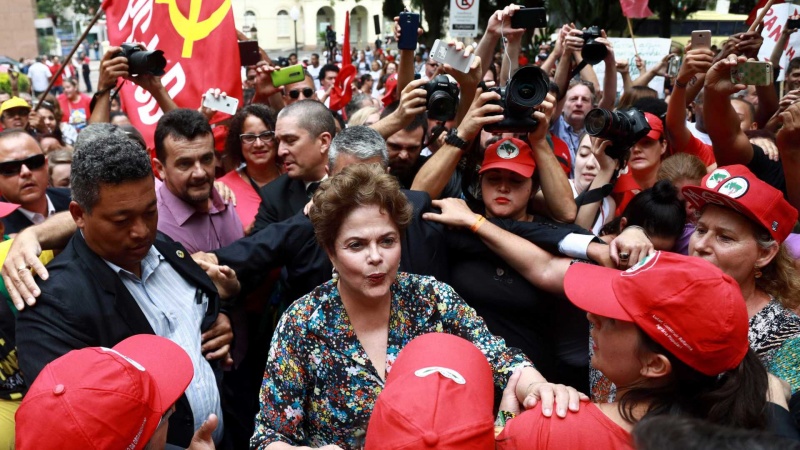 Dilma : julgamento de Lula da Silva é parte de um golpe para o aniquilar