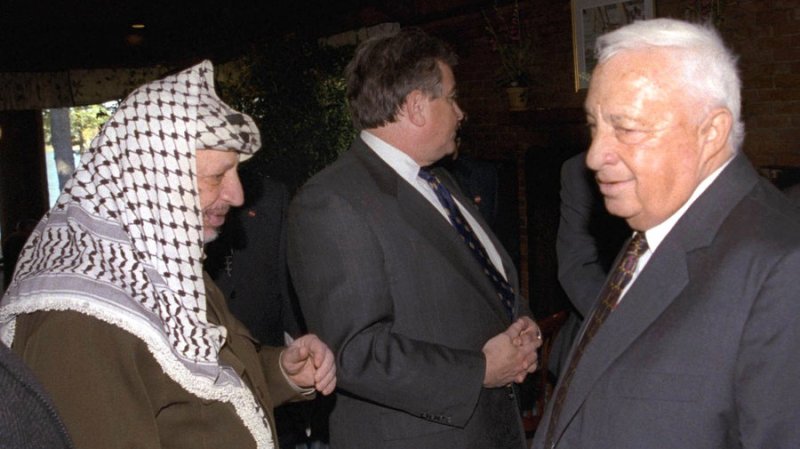 Former Israeli premier "Sharon" tried hard to assassinate Arafat