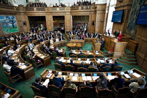 الدنمارك تتبنّى قرارًا ضدّ المستوطنات في الضفة الغربية المُحتلّة