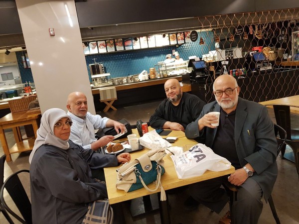 السلطات في البحرين تبعد اربعة مواطنين بينهم امراة 