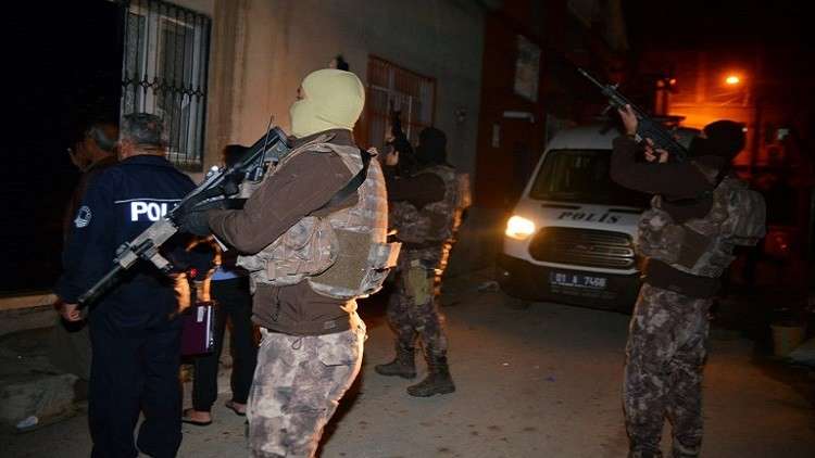السلطات التركية توقف 48 شخصا بتهمة الانتماء لداعش التكفيري