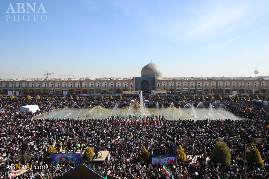 ایران میں اسلامی انقلاب کی سالگرہ کے جشن انتہائی جوش و خروش سے منائے گئے