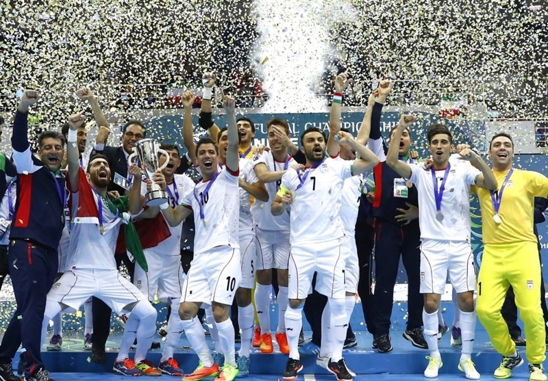 Tim Futsal Iran Persembahkan Kado Manis di Hari Peringatan Kemenangan Revolusi Islam Iran