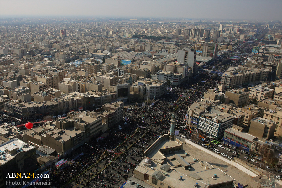 تقرير مصور/ مشاهد رائعة من السماء عن احتفالات بمناسبة انتصار الثورة الاسلامية 