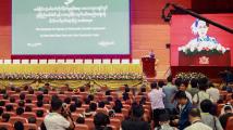 တစ္ႏိုင္ငံလုံးပစ္ခတ္တိုက္ခိုက္မႈရပ္စဲေရးသေဘာတူစာခ်ဳပ္ လက္မွတ္ေရးထိုးပြဲ အခမ္းအနားတြင္ ႏိုင္ငံေတာ္၏အတိုင္ပင္ခံပုဂၢိဳလ္ ေဒၚေအာင္ဆန
