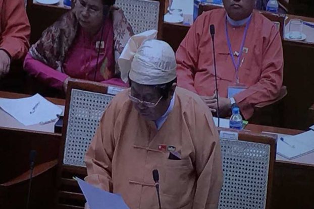 ရန္ကုန္တြင္ တရားမ၀င္ကားပါကင္ေၾကး မိုက္ေၾကးခြဲေကာက္ခံမႈ ၿမဳိ႕ေတာ္၀န္ကားပါ ေပးေဆာင္ေနရ