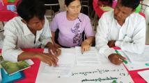 လယ္သမားမ်ား ေက်ာက္ဆည္တြင္ ေတြ႔ဆံုၿပီး ေျမသိမ္းဥပေဒအေၾကာင္း ေဆြးေႏြး