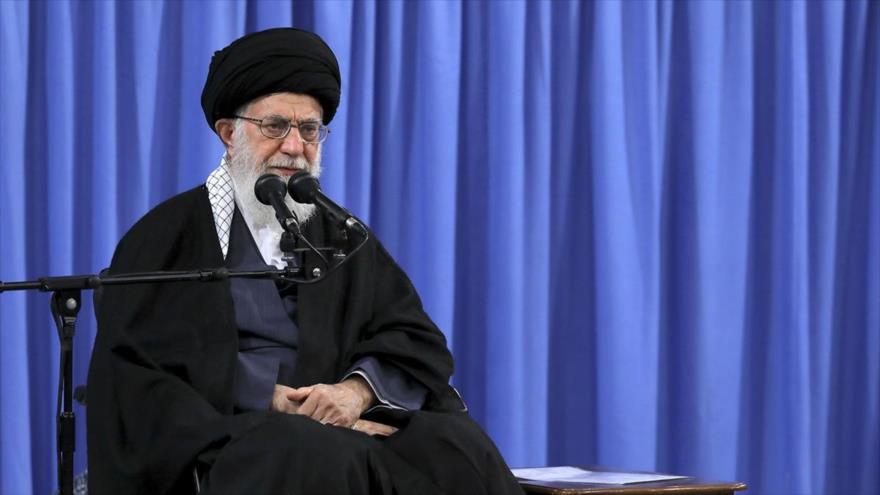 Leader: l'Iran renforcera son pouvoir de défense "sans aucune pause" 