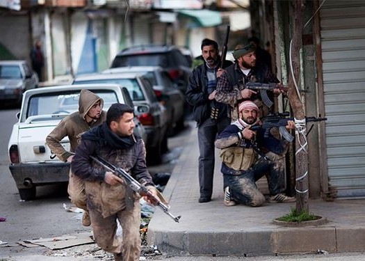 اشتباكات عنيفة بين "داعش والنصرة" في مخيم اليرموك بدمشق